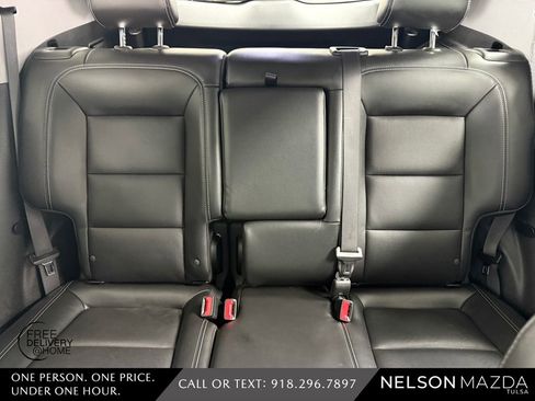 Used 2022 GMC Terrain SLT FWD image 30