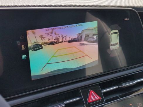 New 2025 Kia Niro SX Touring image 25