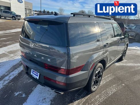 Used 2025 Hyundai Santa Fe SEL image 4