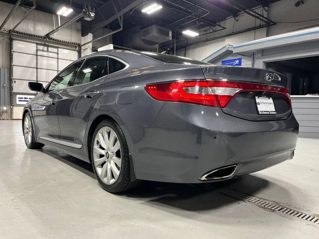 Used 2013 Hyundai Azera w/ Technology Pkg FWD image 5