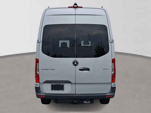 Used 2023 Mercedes-Benz Sprinter 2500 image 6