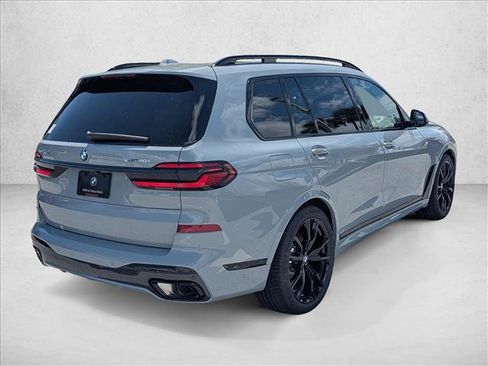 New 2027 BMW X7 xDrive40i w/ M Sport Package AWD/4WD image 2