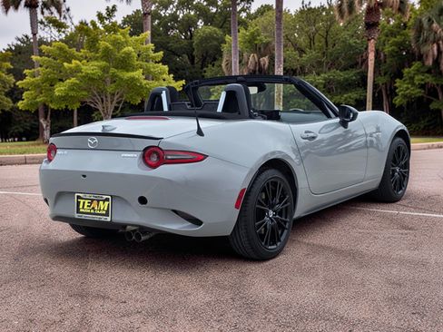 New 2026 MAZDA MX-5 Miata Club w/ Interior Package RWD image 5