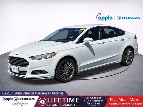 Used 2013 Ford Fusion SE FWD image 3
