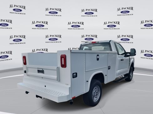 New 2025 Ford F250 XL w/ XL Chrome Package image 5
