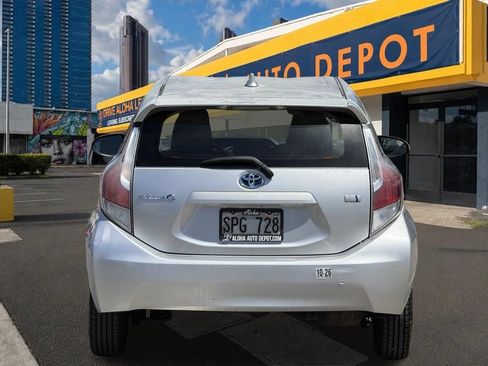 Used 2015 Toyota Prius C Four FWD image 4