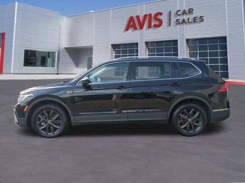 Used 2024 Volkswagen Tiguan SE image 10