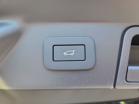 New 2026 Land Rover Range Rover Velar S image 14