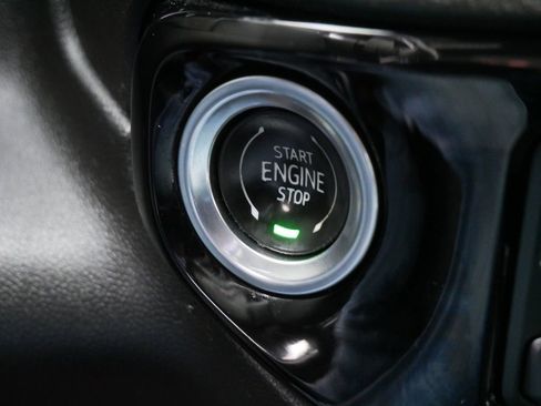 Used 2022 GMC Sierra 1500 Elevation image 24