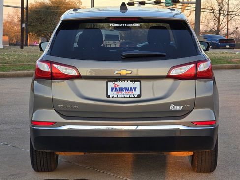 Used 2018 Chevrolet Equinox LT image 5