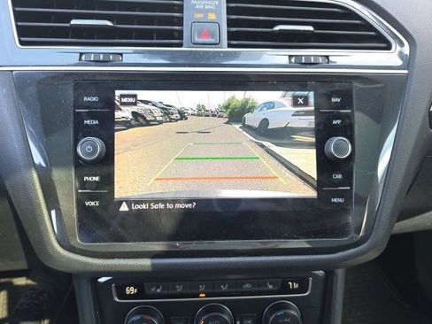 Used 2019 Volkswagen Tiguan SEL Premium R-Line AWD/4WD image 15