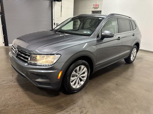 Used 2019 Volkswagen Tiguan SE w/ Panoramic Sunroof Package AWD/4WD image 6