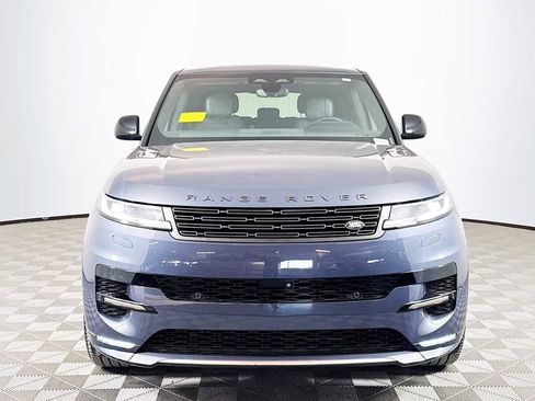 Used 2024 Land Rover Range Rover Sport Dynamic SE image 2
