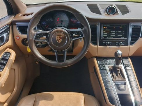 Used 2016 Porsche Macan S image 15
