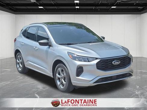 Used 2023 Ford Escape ST-Line w/ Tech Pack #1 AWD/4WD image 7