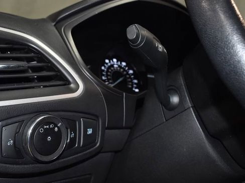 Used 2024 Ford Edge SEL image 26