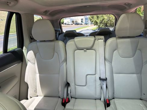 Used 2023 Volvo XC90 T8 Ultimate w/ Lounge Package AWD/4WD image 27