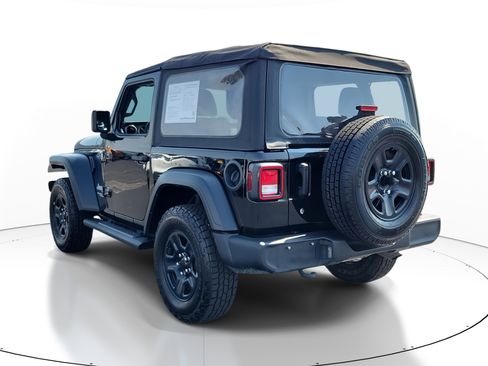 Used 2019 Jeep Wrangler Sport image 3