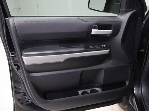 Used 2021 Toyota Tundra SR5 w/ Trail Edition image 14