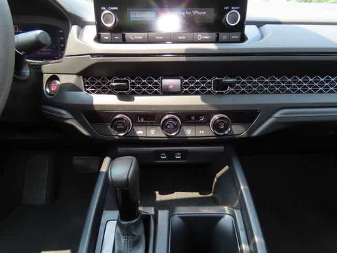 Certified 2023 Honda Accord LX image 19