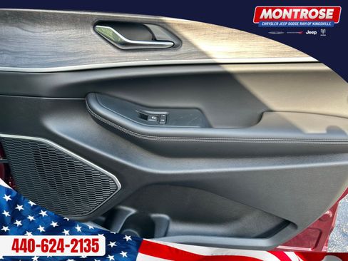 New 2025 Jeep Grand Cherokee Limited 4xe image 30