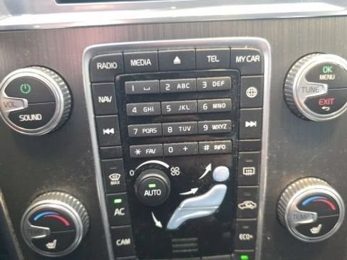 Used 2016 Volvo XC60 T5 Premier w/ Proximity Package FWD image 10