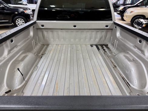 Used 2009 GMC Sierra 1500 W/T w/ SL Package RWD image 9