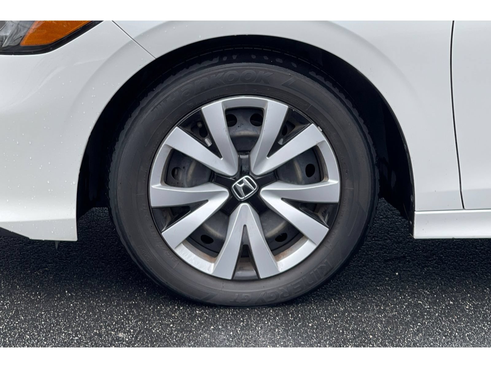 Used 2025 Honda Civic LX image 10