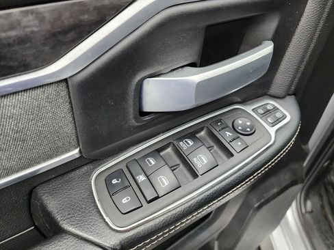 Used 2023 RAM 2500 Big Horn w/ Night Edition image 41