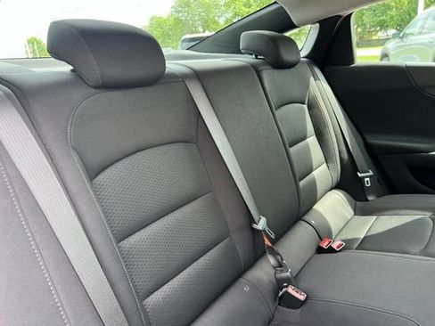 Used 2024 Chevrolet Malibu LS w/ Driver Confidence Package FWD image 14
