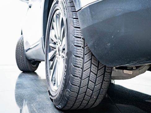 Used 2019 Lincoln Nautilus Select image 38