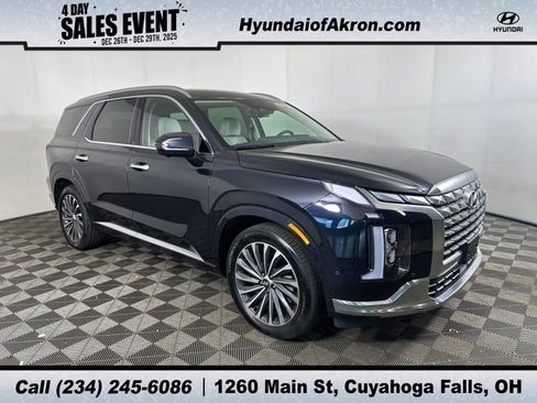 Used 2024 Hyundai Palisade Calligraphy image 1