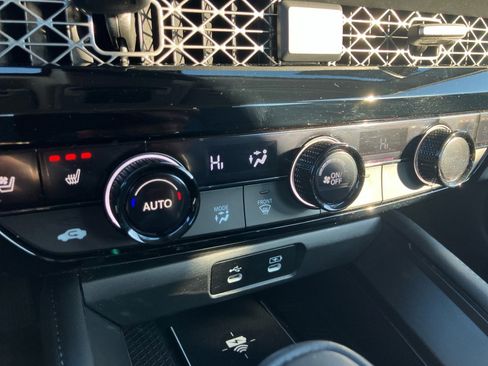 Certified 2023 Honda Accord Touring image 21