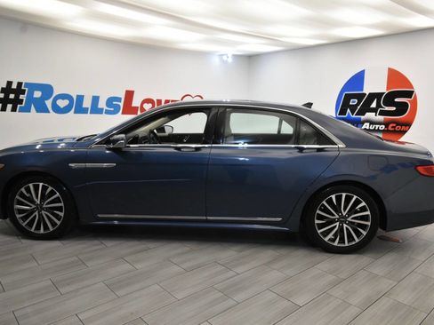 Used 2019 Lincoln Continental Select w/ Continental Climate Package image 2