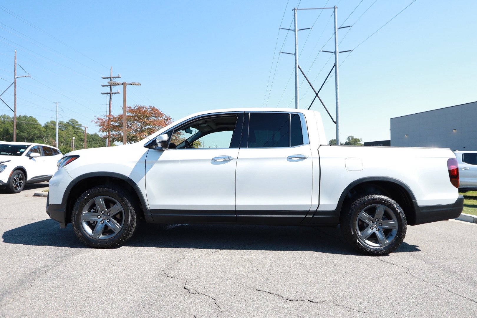 Used 2023 Honda Ridgeline RTL-E image 2