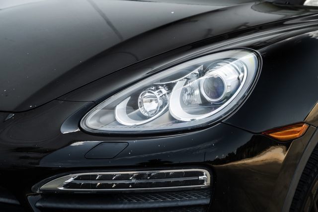 Used 2014 Porsche Cayenne S AWD/4WD image 47