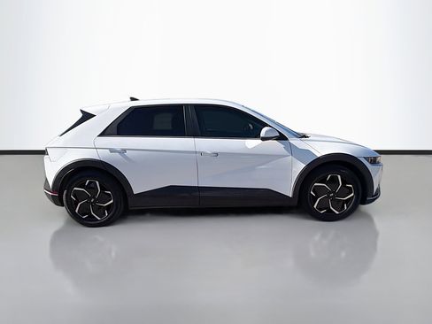 Used 2022 Hyundai Ioniq 5 SE image 2