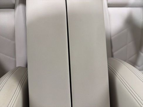 Certified 2024 BMW 530i xDrive w/ Premium Package AWD/4WD image 40