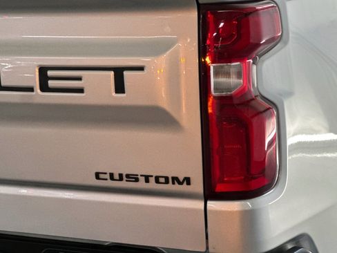 Used 2022 Chevrolet Silverado 1500 Custom w/ LPO, Blackout Package image 12