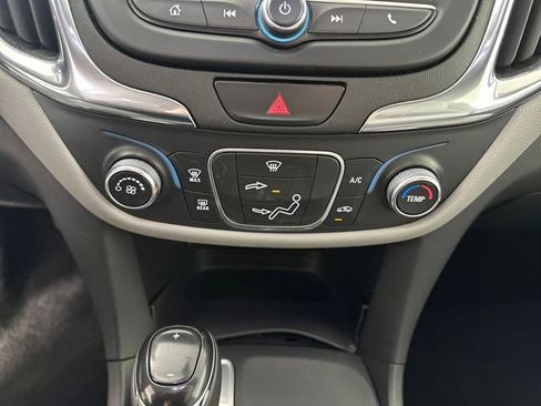 Used 2020 Chevrolet Equinox LS w/ LS Convenience Package image 23