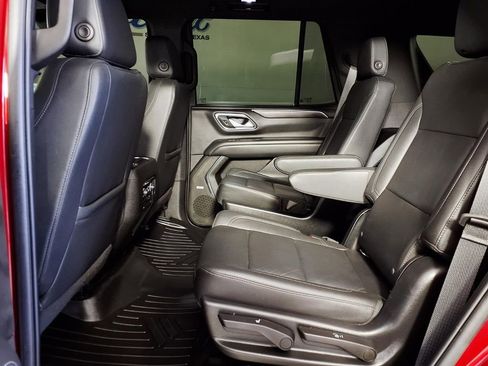 Used 2022 Chevrolet Tahoe Z71 w/ Luxury Package image 8