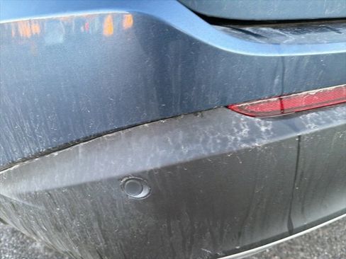 Used 2018 Ford Edge Titanium w/ Equipment Group 302A image 33