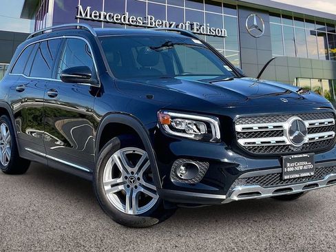 Certified 2023 Mercedes-Benz GLB 250 4MATIC image 1