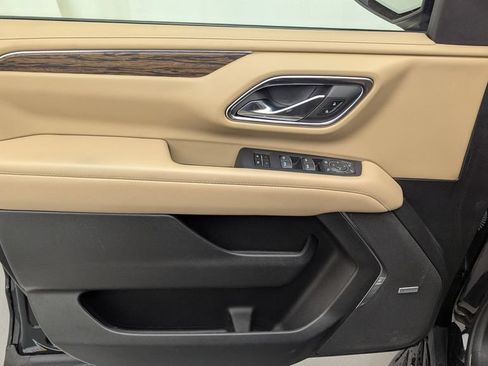 Used 2023 Chevrolet Tahoe Premier w/ Premium Package 2 AWD/4WD image 25