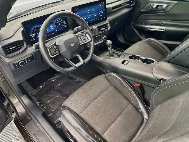 Used 2024 Ford Mustang Coupe RWD image 21