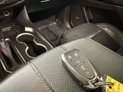 Used 2019 Chevrolet Traverse Premier w/ Redline Edition AWD/4WD image 27