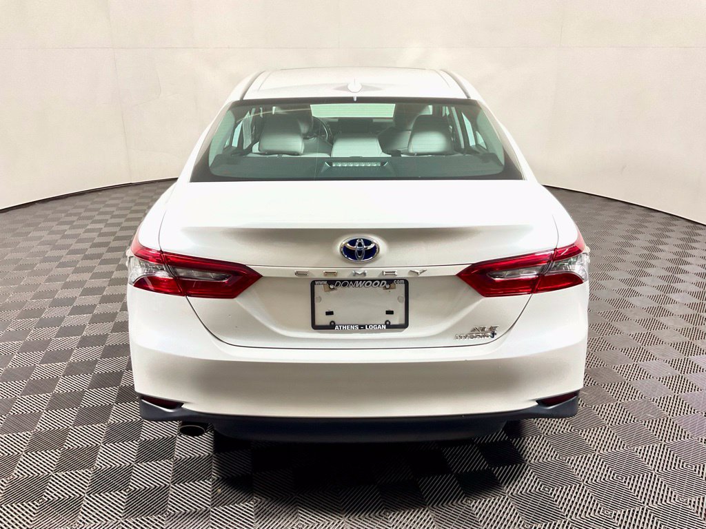 Used 2022 Toyota Camry XLE w/ Cold Weather Package FWD image 14