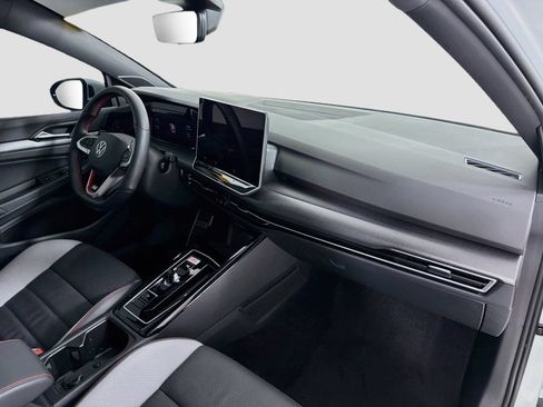 Used 2025 Volkswagen GTI Autobahn FWD image 30