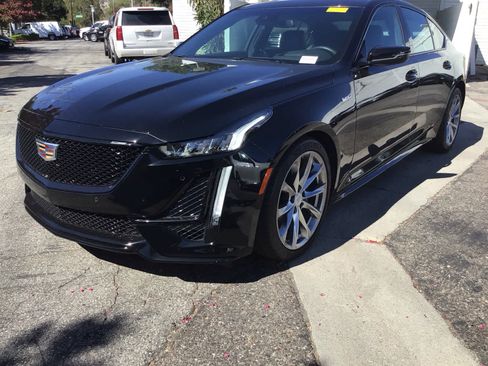 Used 2024 Cadillac CT5 V w/ Premium Package RWD image 2
