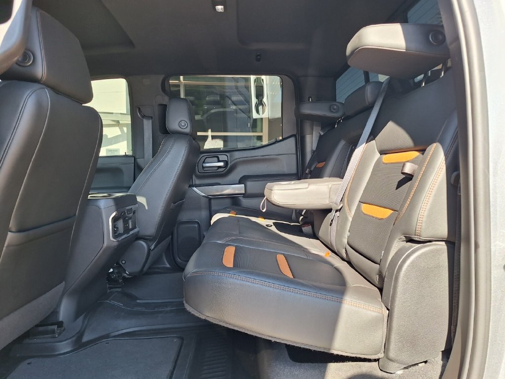 Used 2021 GMC Sierra 1500 AT4 w/ AT4 Preferred Package AWD/4WD image 10